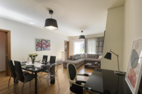 3BR Prime APT a breath away from the Acropolis!